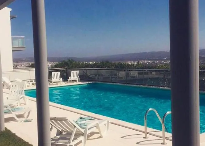 Modern Holiday Home In Salir Do Porto With Swimming Pool