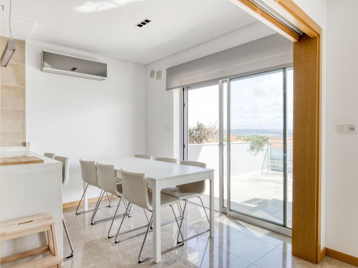 Modern In Salir Do Porto With Swimming Pool Hébergement de vacances Salir de Porto