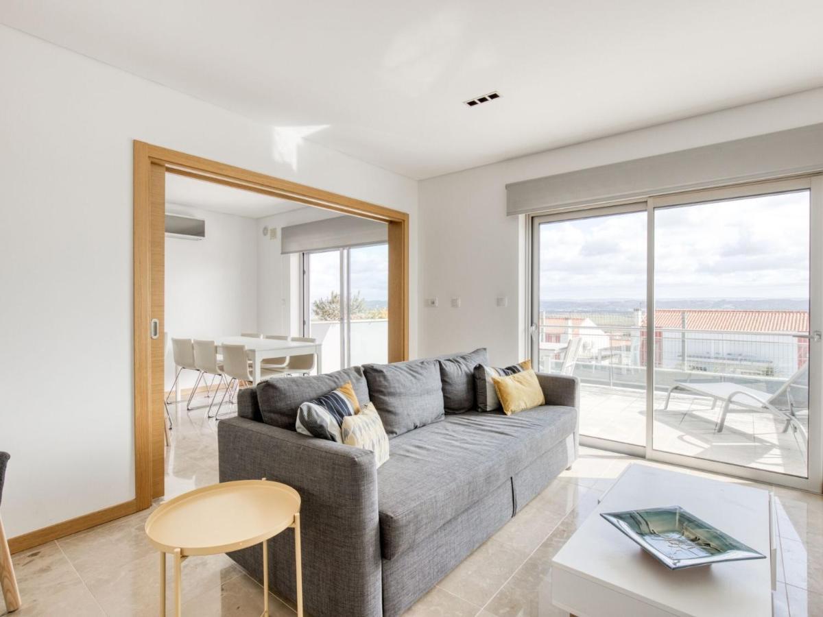 Modern In Salir Do Porto With Swimming Pool